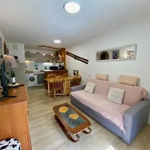 De Plein Pied Avec Piscine 2* Appartement